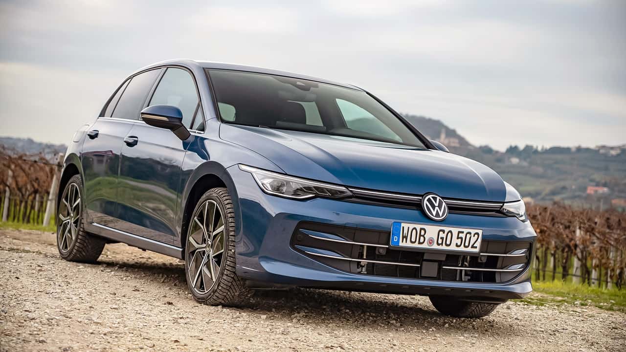VW Golf eHybrid (2025) colocado à prova