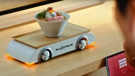 Nissan Ariya e-4ORCE Ramen Robot Server