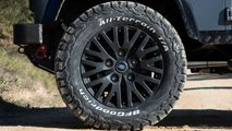 Try Land Rover Defender Restomod by Defender&Friends