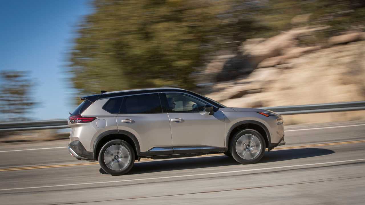 2022 Nissan Rogue exterior