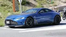 Photos d'espionnage manuelles de l'Aston Martin Vantage V12