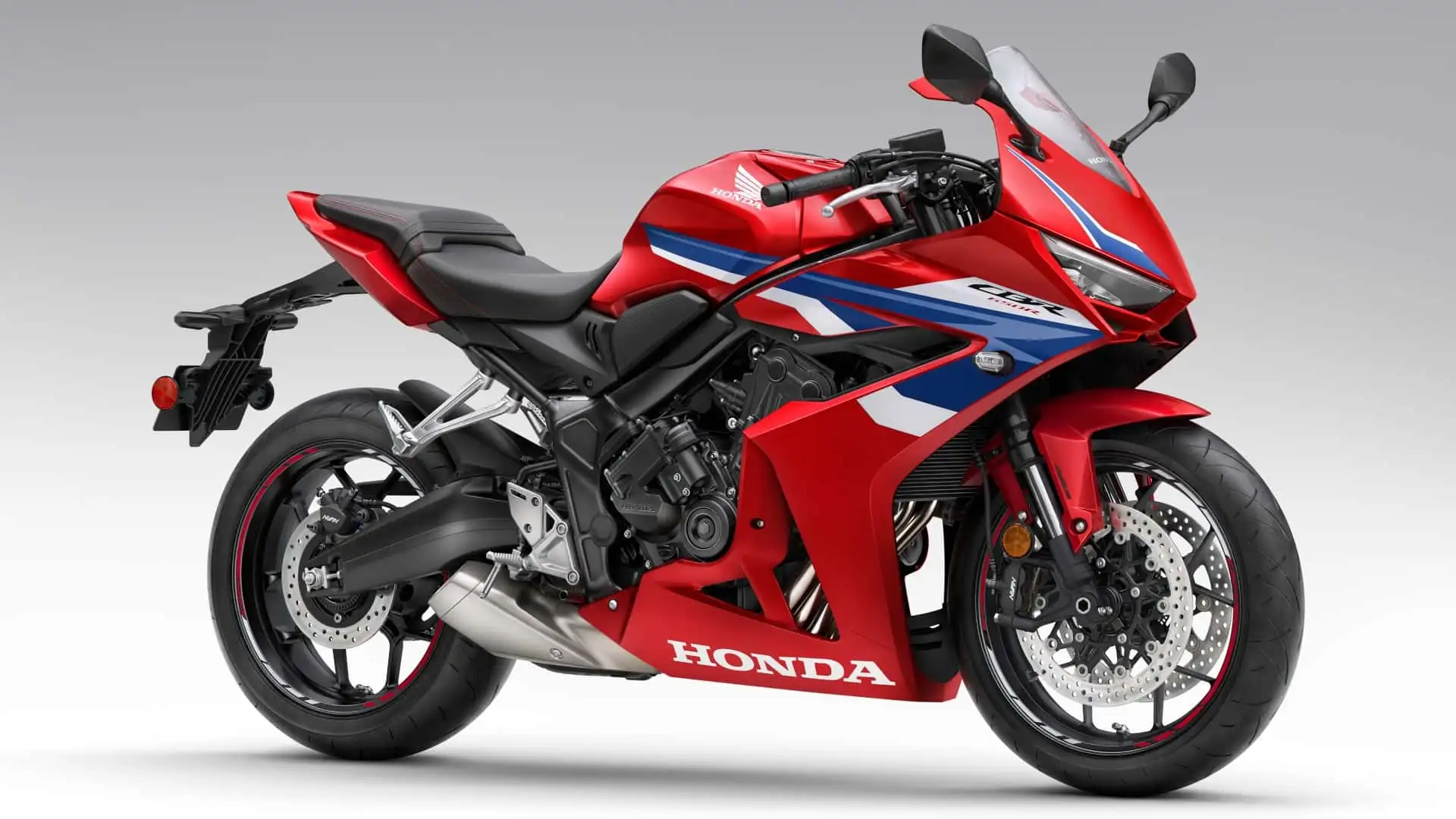 2024-honda-cbr650r---front-