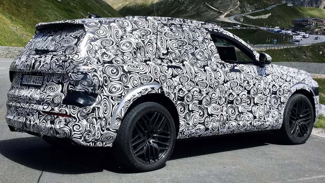 I nuovi SUV Audi durante i test
