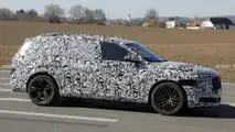 Audi Q9 als Erlkönig erwischt