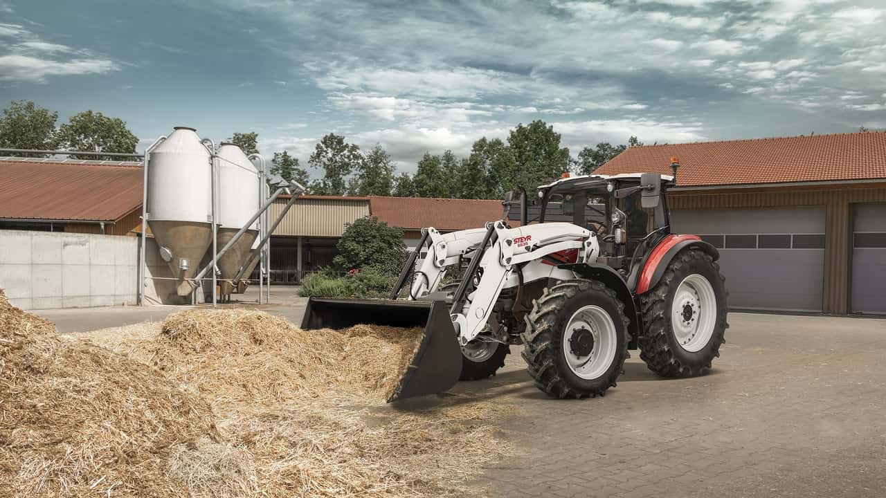 STEYR Plus my 2025: nuove trasmissioni e caricatore frontale