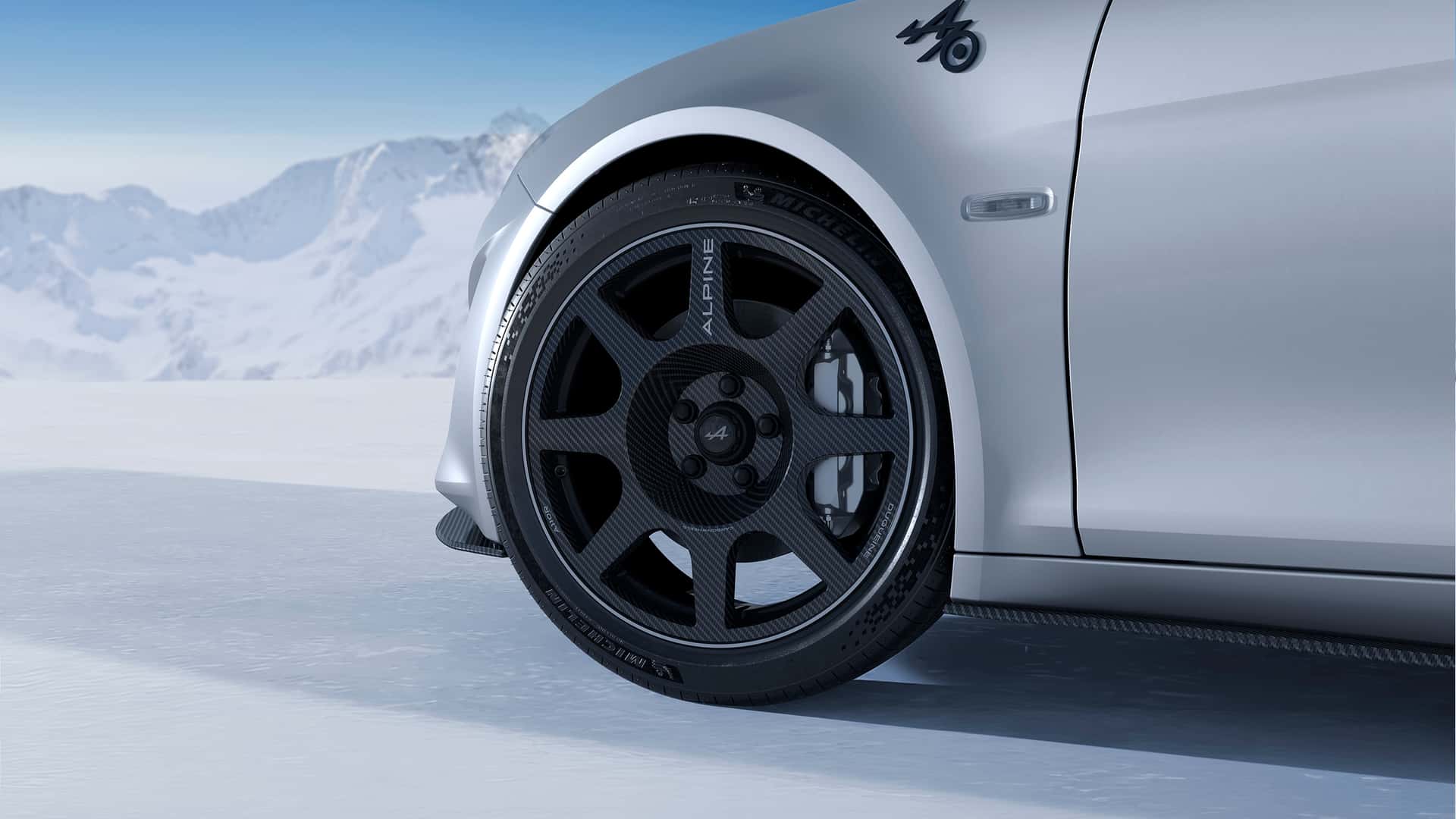 https://cdn.motor1.com/images/mgl/8Axnze/s1/alpine-a110-r-70.jpg