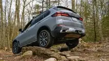 BMW X5 2025 con pacchetto Off-Road