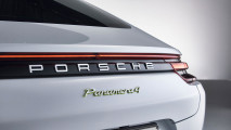 Nuova Porsche Panamera 4 E-Hybrid