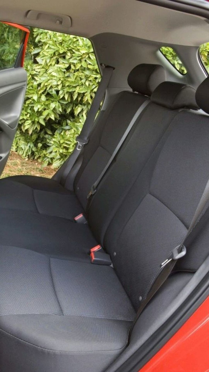 2009 Toyota Matrix Back Seat Covers Velcromag