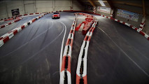 Porsche Cayman GTS al kartodromo