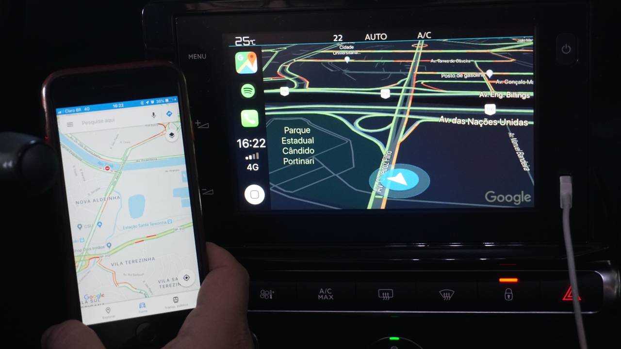 Waze e Google Maps no Apple CarPlay