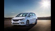 Opel Zafira restyling