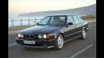 Zeitreise im ersten BMW M5