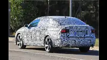 Neuer VW Jetta als Erlkönig erwischt