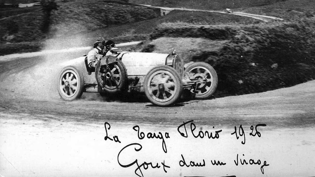 Bugatti Type 35 (historischer Rennwagen der 20er-Jahre)