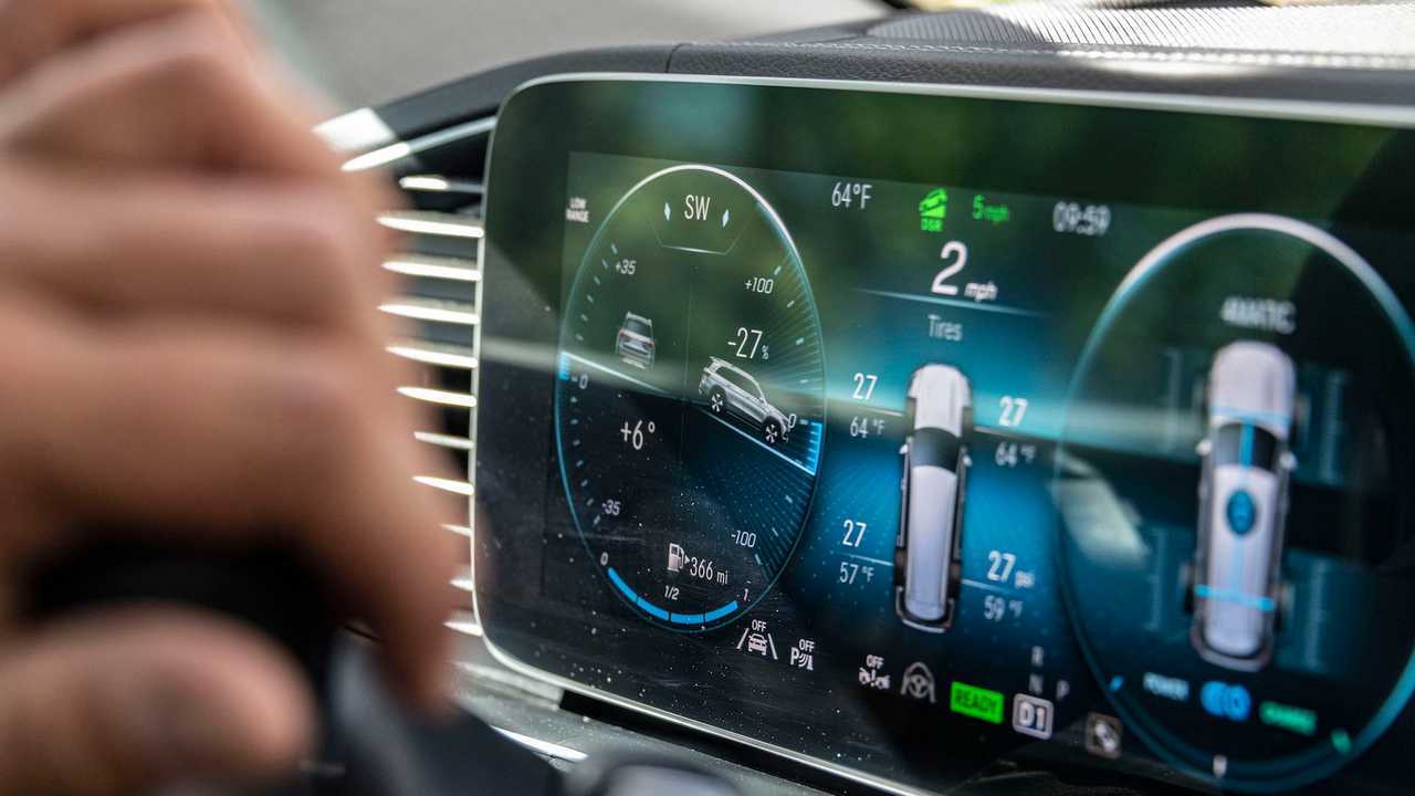 2020 Mercedes-Benz GLS: Off Road