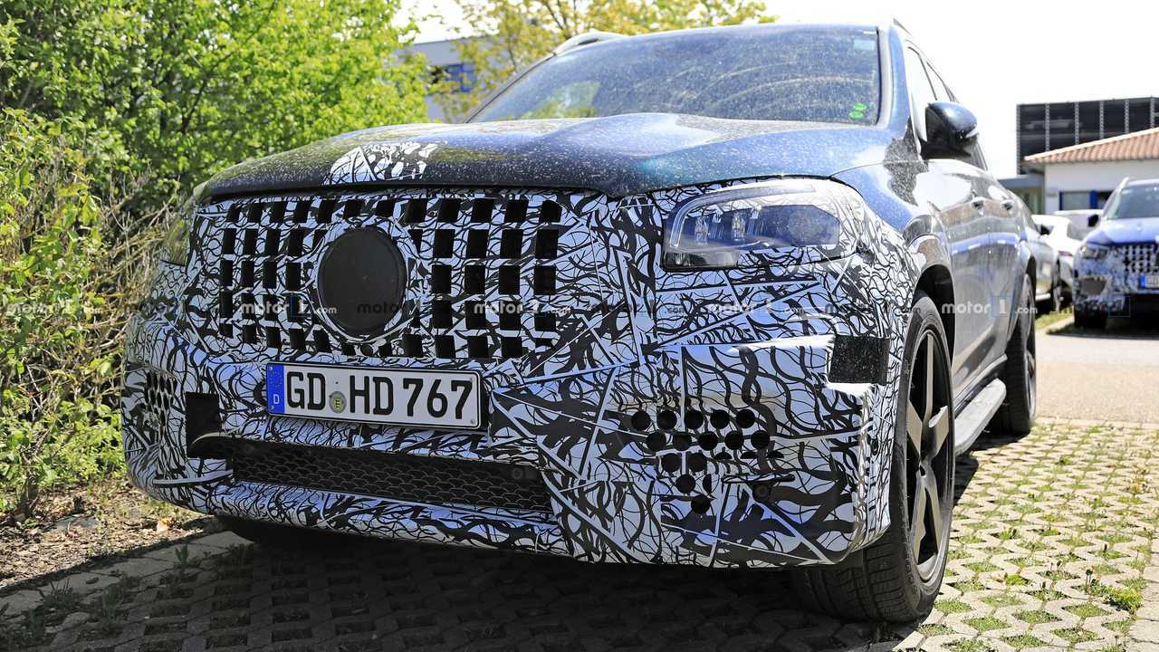 2021 Mercedes-AMG GLS 63 New Spy Photos Available >> 2021 Mercedes Amg Gls 63 Suv Spied With A Dirty Backside 2021 Mercedes-AMG GLS 63 New Spy Photos Available >> 2021 Mercedes Amg Gls 63 Suv Spied With A Dirty Backside