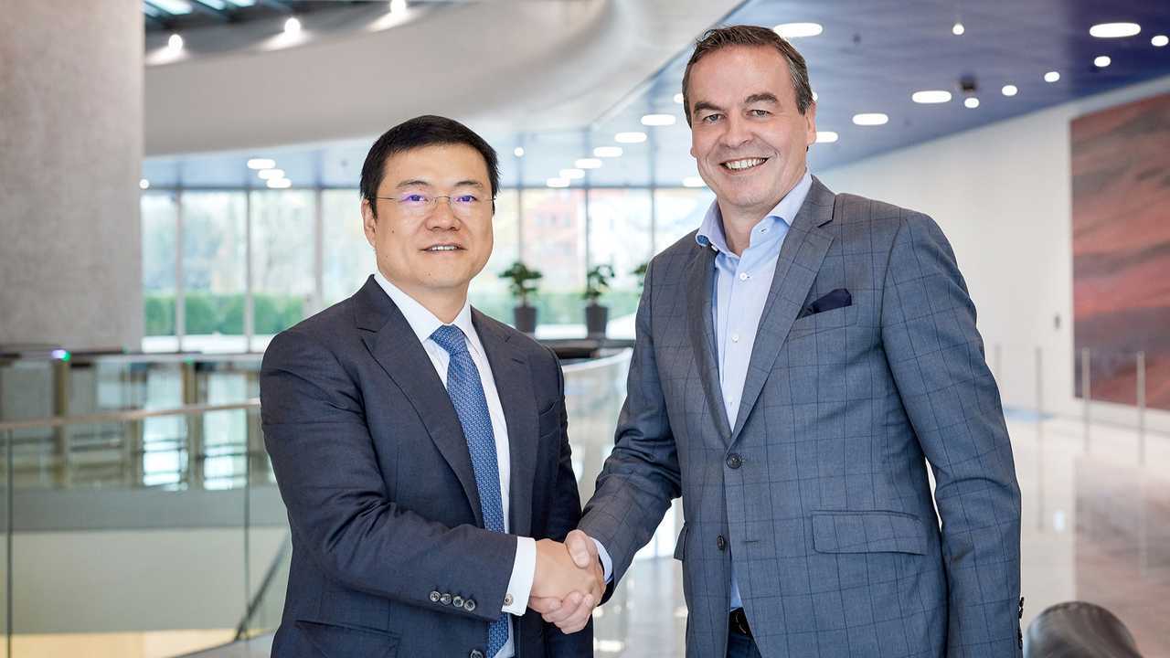 BMW Group: Supply contract with Ganfeng for sustainable lithium