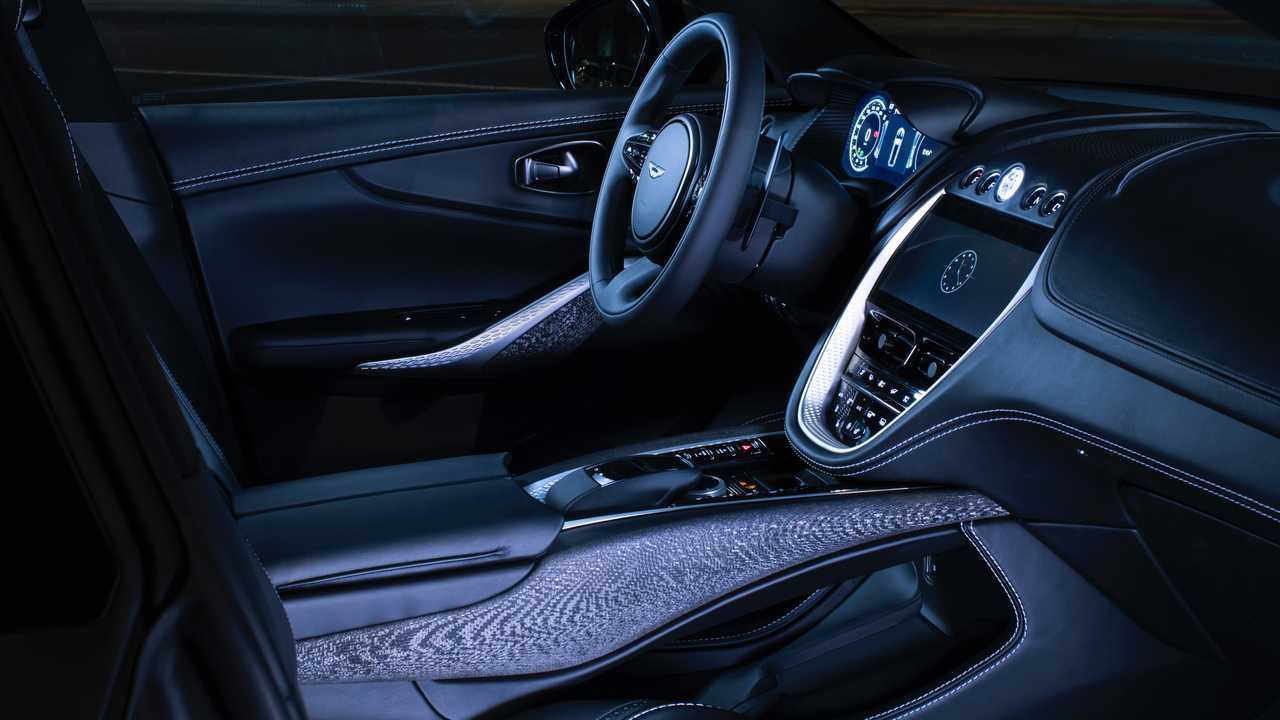 Aston Martin DBX By Q 2020