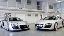 Audi R8 LMS (left) and Audi R8