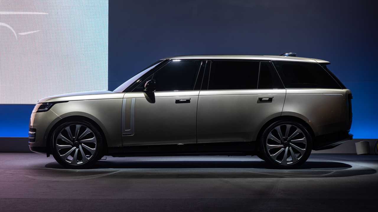 Новый Range Rover (длинная база)
