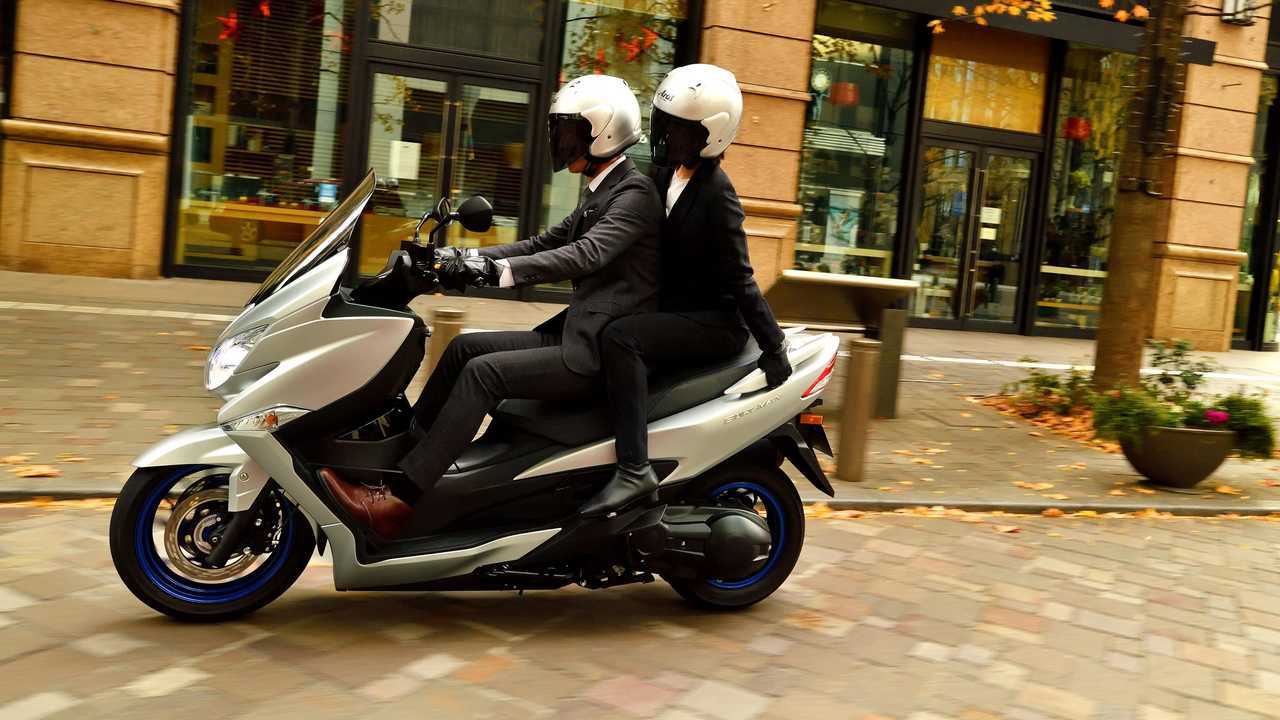 Suzuki Burgman 400 2021