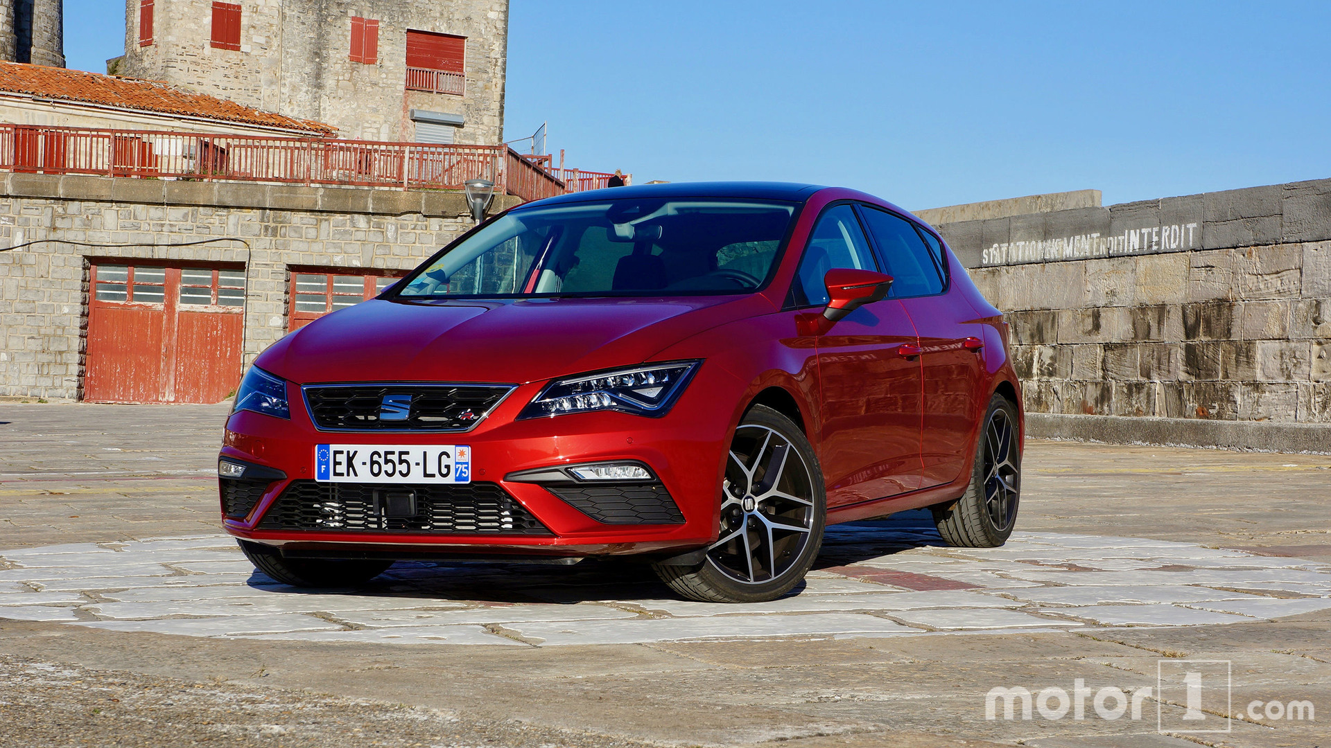 https://cdn.motor1.com/images/mgl/8VVEW/s1/essai-seat-leon-fr.jpg
