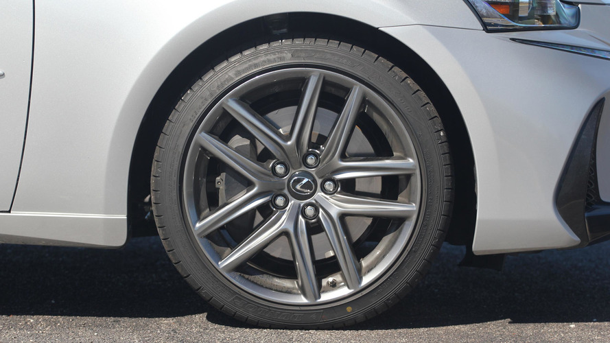 2017 Lexus IS200t Review