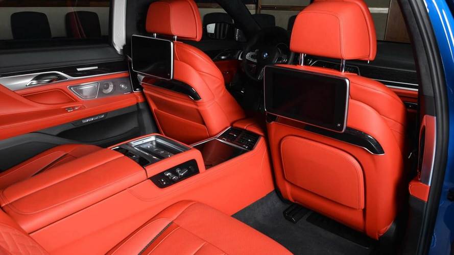 BMW M760Li Santorini Blue