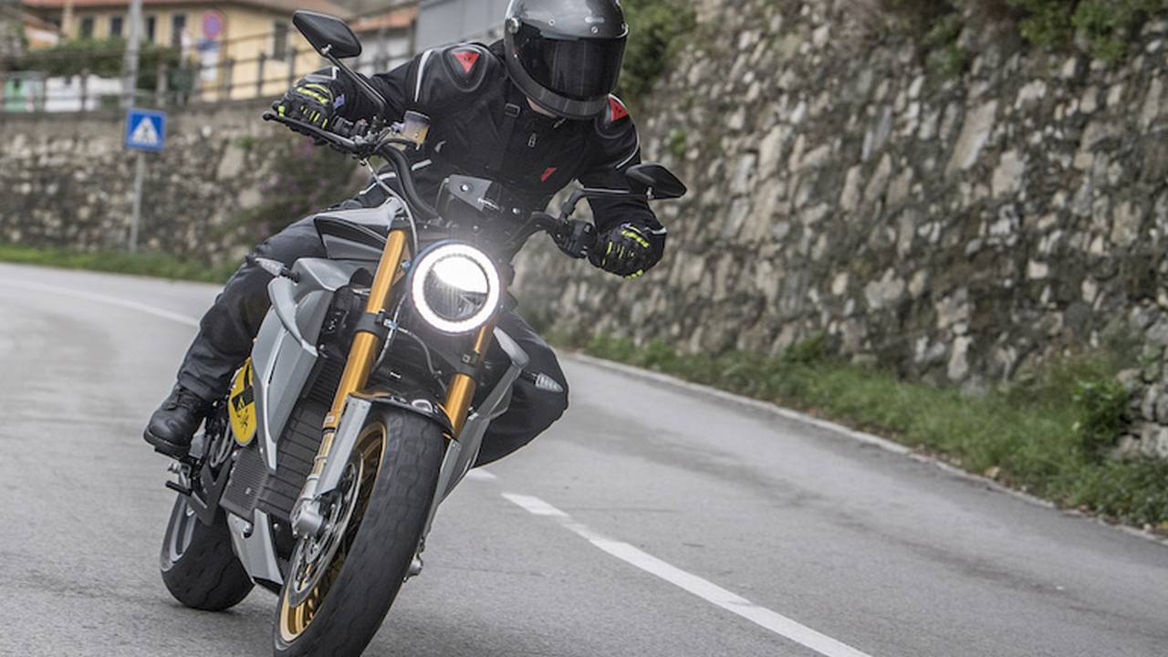 2018 Energica Esse Esse 9 – First Ride