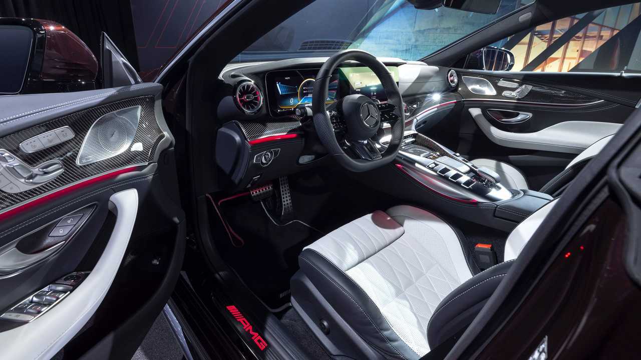 Mercedes-AMG GT Coupé4 (2021)