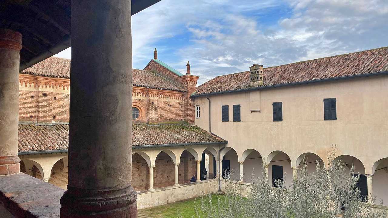 Il tour delle abbazie - Pavia - Weekend in auto elettrica, 5 percorsi brevi da Milano