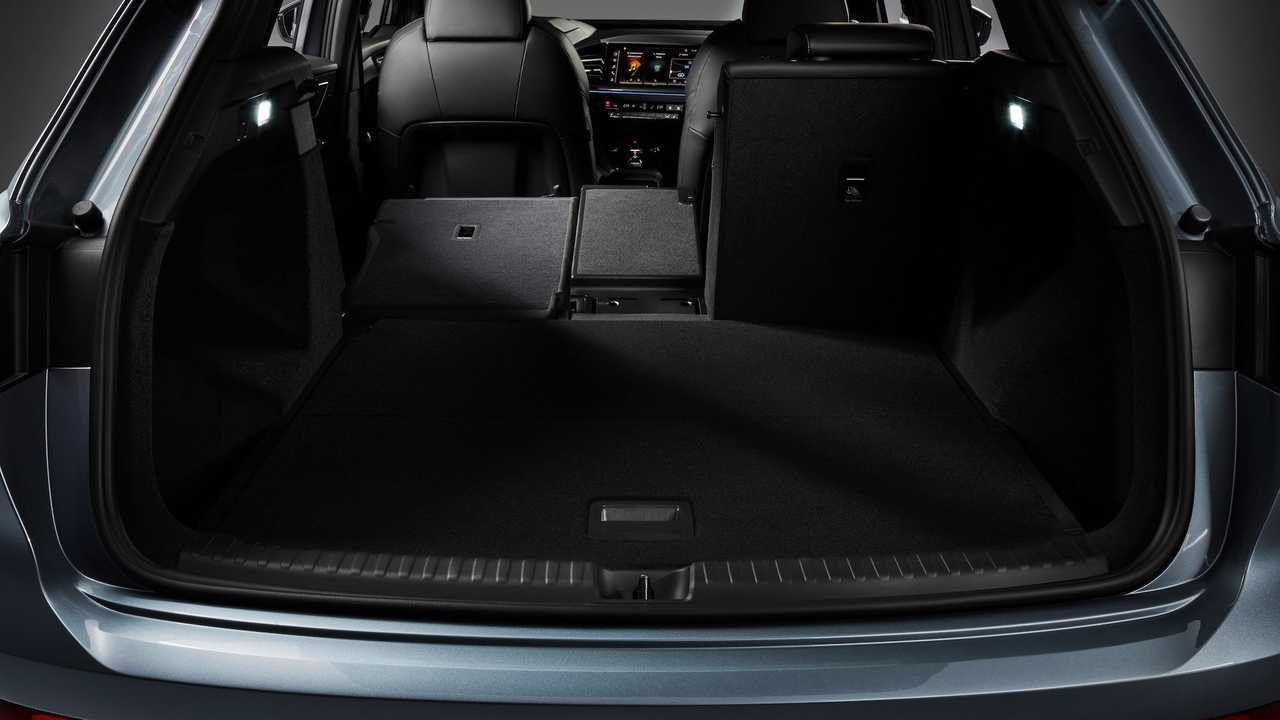 Прототип Audi Q4 e-tron, багажник