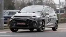 Ford Fiesta Facelift (2021) auf ersten Erlkönigbildern