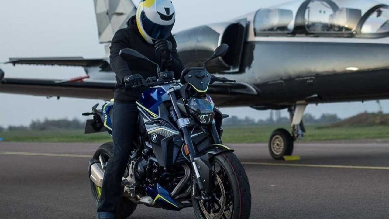 BMW Launches Limited Edition F 900 R Force
