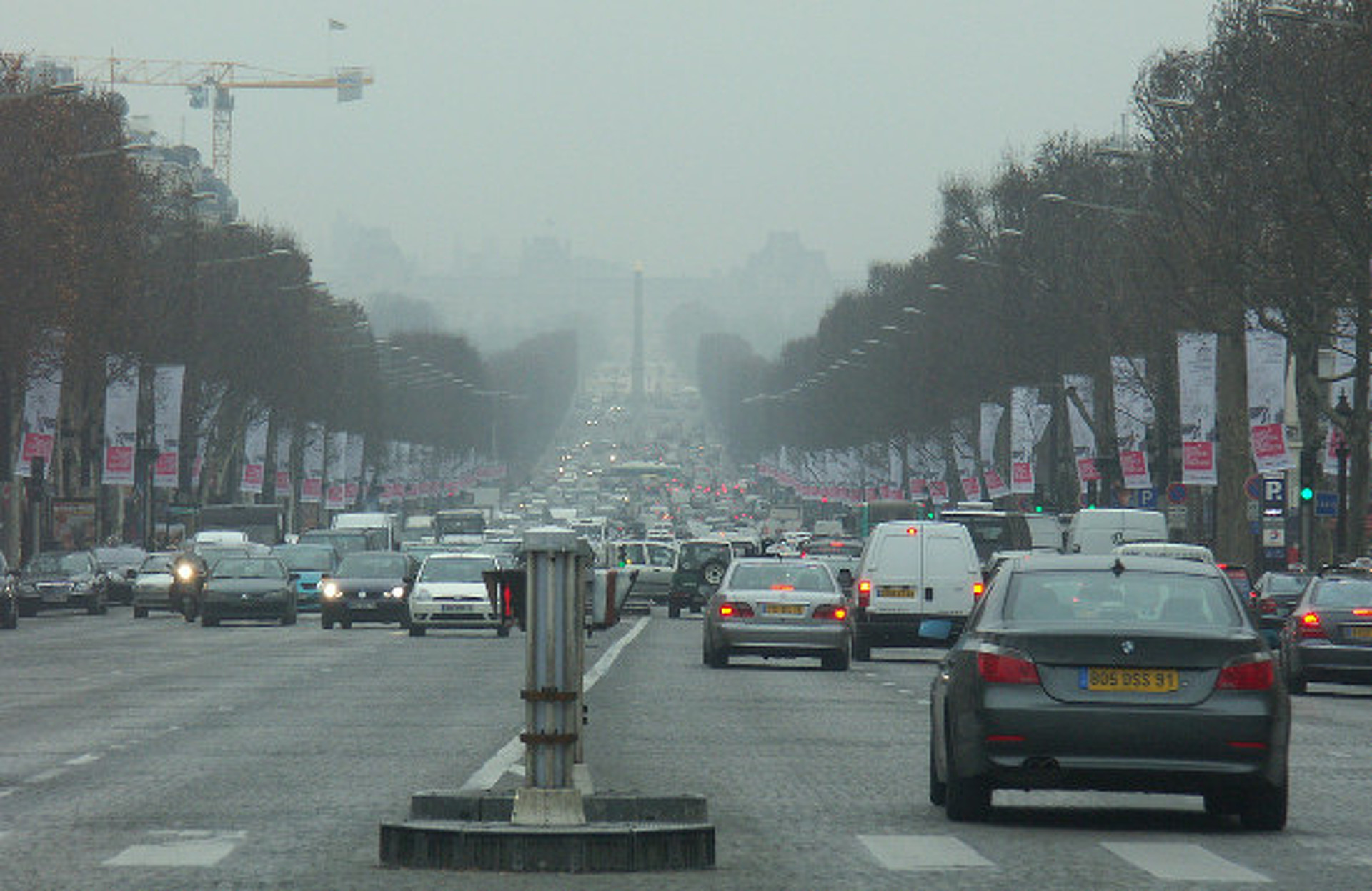 Paris Anti-Pollution Car Ban Lasts Only One Day