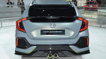 Honda Civic Hatchback prototype at New York Motor Show 2016