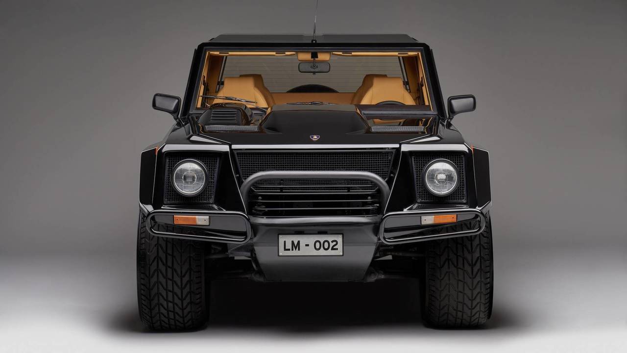 Lamborghini Urus Debuts December 4, LM002 Revisited Lamborghini Urus Debuts December 4, LM002 Revisited