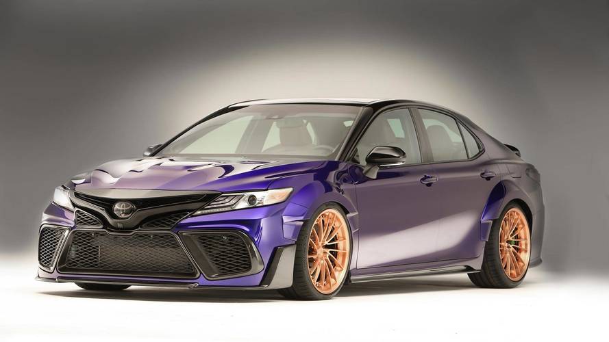 2018 Toyota Camry Rutledge Wood