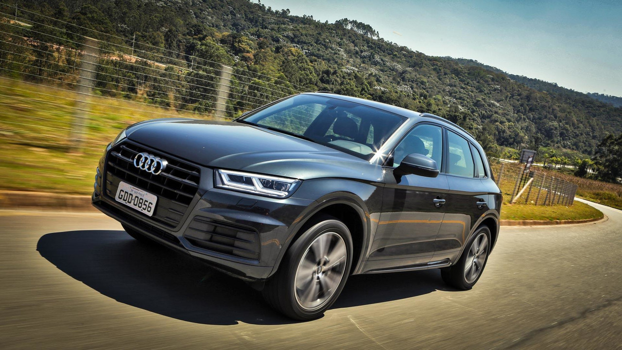 Audi Q5 x Volvo XC60