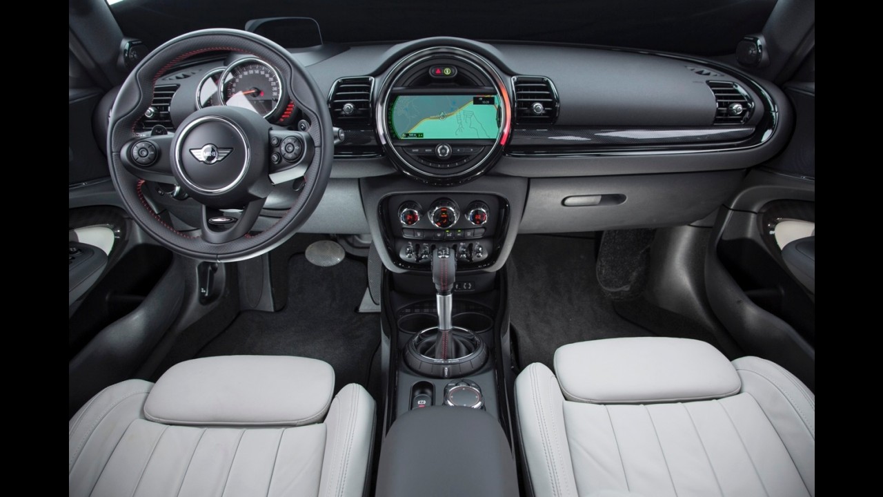 Maior MINI já feito, novo Clubman estreia no Brasil por R$ 179.950