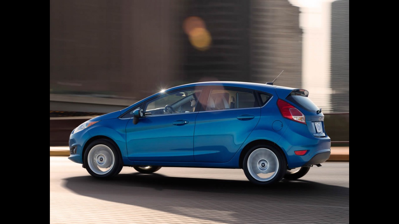Recall: Fusion e New Fiesta têm risco de abertura das portas em movimento
