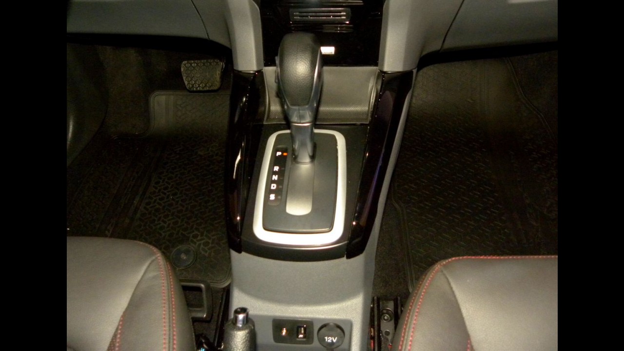 Volta Rápida: EcoSport 1.6 mostra disposição com câmbio Powershift