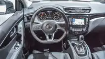 2017 Nissan Rogue Sport live at Detroit Auto Show