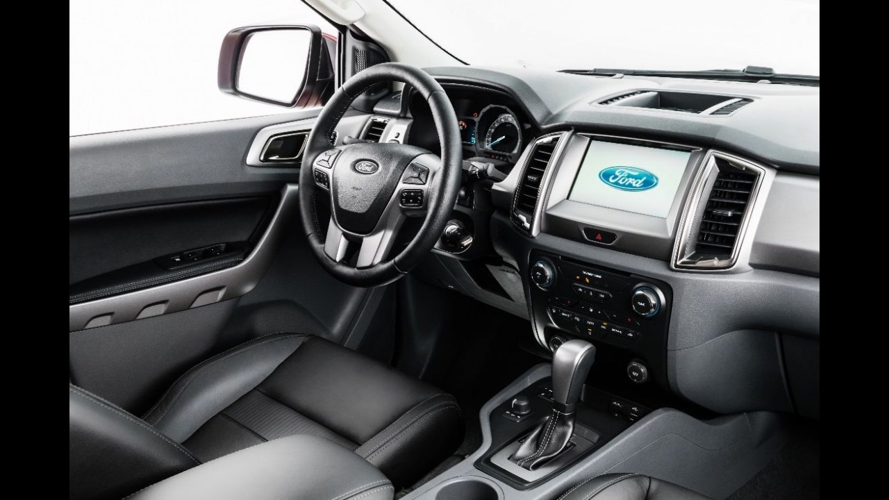 Ford revela interior da nova Ranger 2017 para a América do Sul