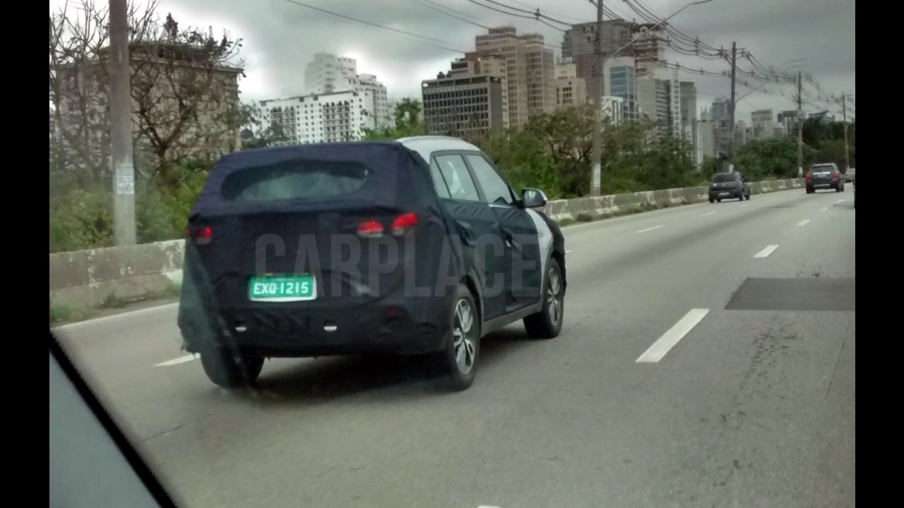 Flagra: novo Hyundai Creta nacional circula camuflado em testes finais