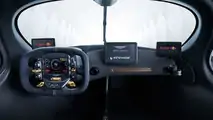 Aston Martin Valkyrie mit seriennaher Karosserie