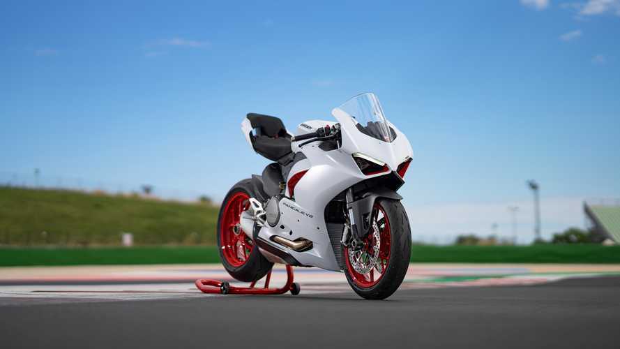 Ducati Panigale V2 si tinge di bianco: arriva la livrea White Rosso