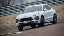 Alfa Romeo Stelvio Quadrifoglio VS Porsche Macan Turbo Performance Pack