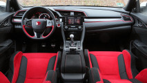 Honda Civic Type R vs. Peugeot 308 GTi